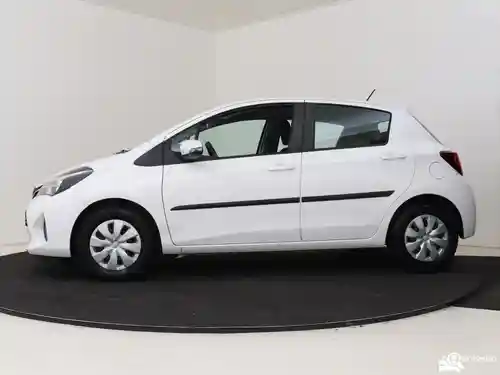Toyota Yaris 1.0 2016