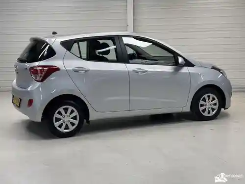 Hyundai i10 1.0 blue 2016