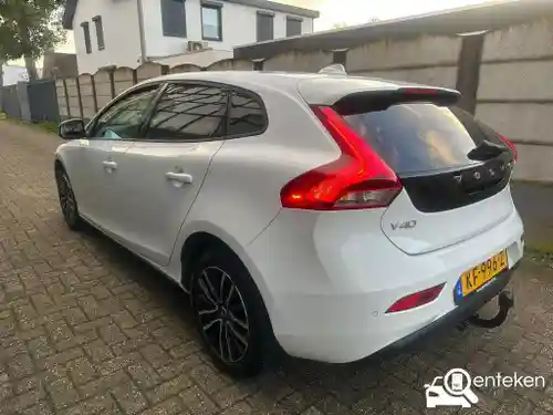 Volvo V40 T2 2016