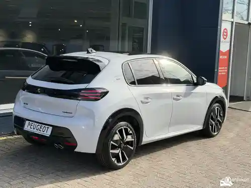 Peugeot 208 1.2 Hybrid 136 2025