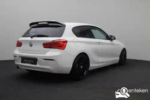 BMW 118i 2016