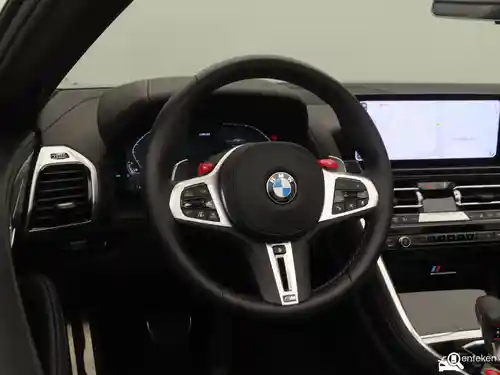 BMW M8 Competition Cabrio 2025