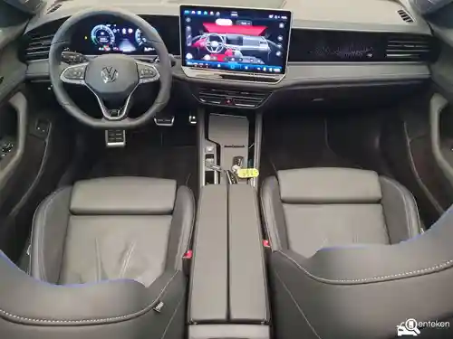 VW Passat Variant 1.5 eHybrid 2025