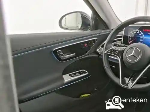Mercedes-Benz E 300 e T-model 2024