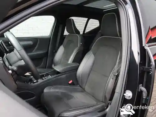 Volvo XC40 Recharge Plug-in Hybrid T4 2022