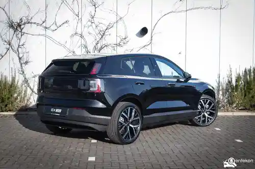 Volvo EX30 Single Motor Extended Range 2026