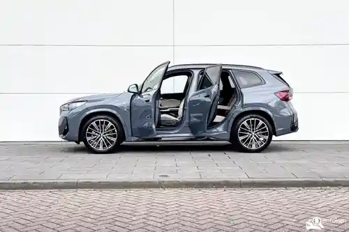 BMW X1 xDrive23i 2025