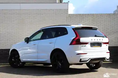 Volvo XC60 Plug-in Hybrid T8 2026