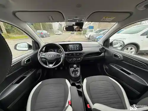 Hyundai i10 1.0 2021