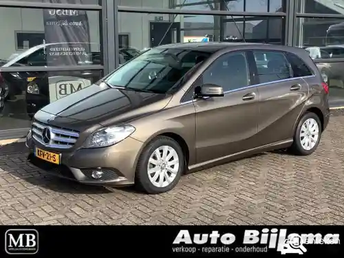 Mercedes-Benz B 180 BlueEFFICIENCY 2012