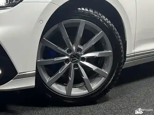 VW Passat Variant GTE 2020