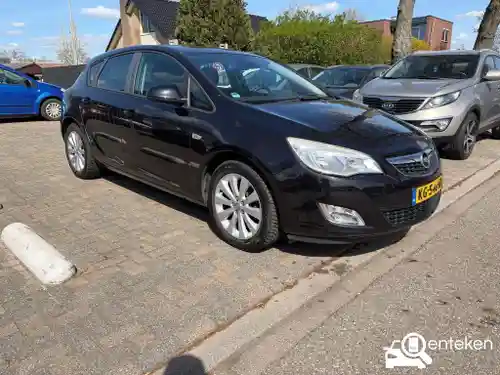 Opel Astra Sports Tourer 1.6 2011