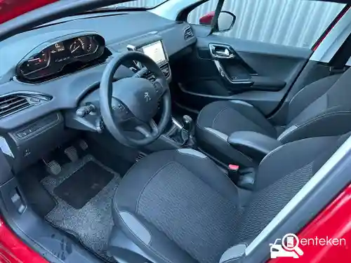 Peugeot 208 1.2 PureTech 82 2016