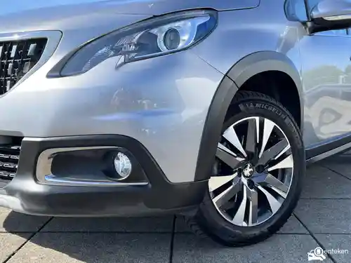 Peugeot 2008 1.2 PureTech 110 2016