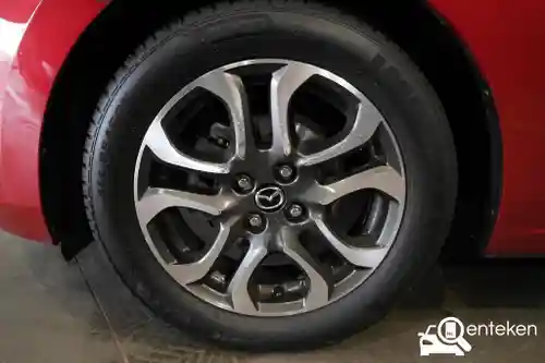 Mazda 2 SKYACTIV-G 90 2016