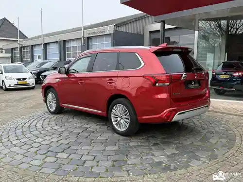 Mitsubishi Outlander 2.4 Plug-In Hybrid 2019