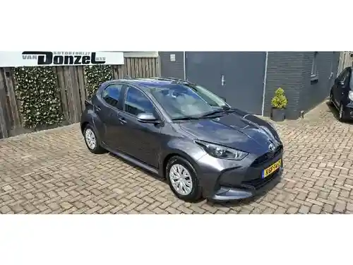 Toyota Yaris 1.0 2022