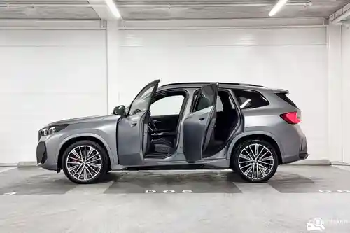 BMW iX1 xDrive30 2026