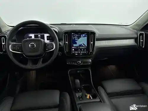 Volvo XC40 B4 2024