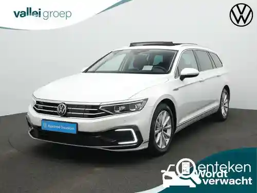 VW Passat Variant GTE 2021