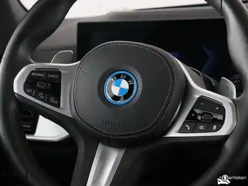 BMW X5 xDrive50e 2025