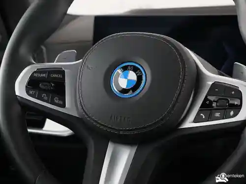 BMW X5 xDrive50e 2025