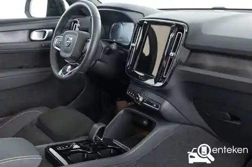 Volvo XC40 Recharge Plug-in Hybrid T4 2023