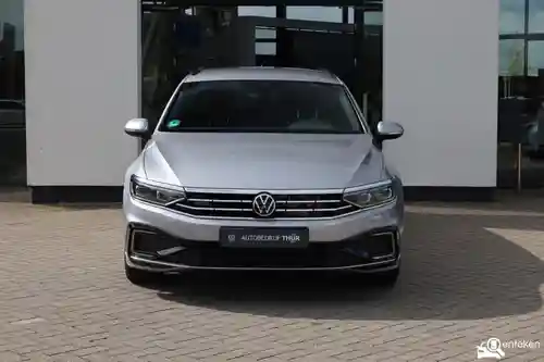 VW Passat Variant GTE 2022