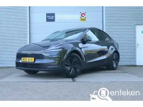 Tesla Model Y Maximum Range 2025