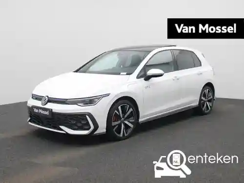 VW Golf GTE 2025