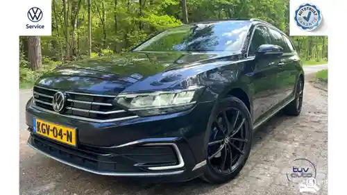 VW Passat Variant GTE 2021