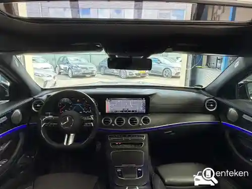 Mercedes-Benz E 300 e 2022