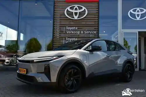 Toyota C-HR 2.0 Plug-In Hybrid 2026