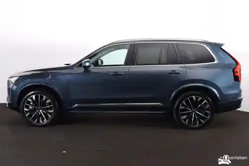 Volvo XC90 B5 2025