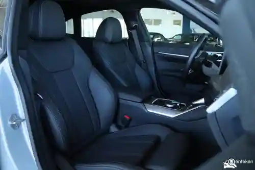 BMW i4 xDrive40 2025