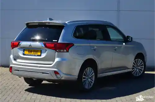 Mitsubishi Outlander 2.4 Plug-In Hybrid 2020