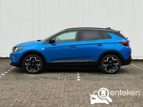 Opel Grandland 1.6 DI Turbo Hybrid 2022