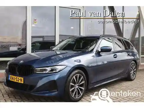 BMW 318i Touring 2023