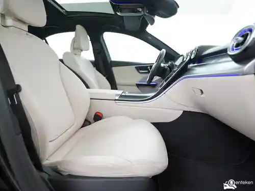 Mercedes-Benz C 300 e 2023