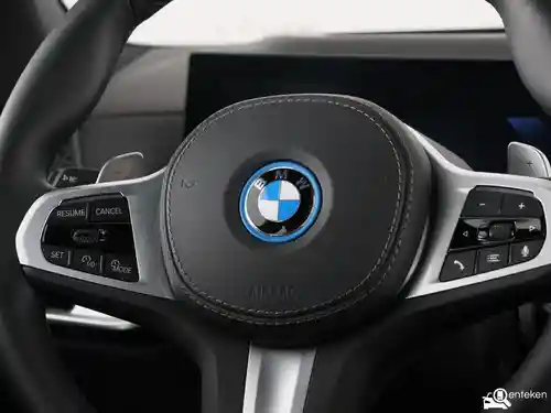 BMW X5 xDrive50e 2025