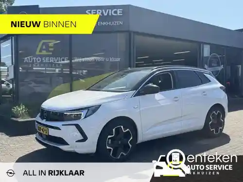 Opel Grandland 1.6 DI Turbo Hybrid4 2023