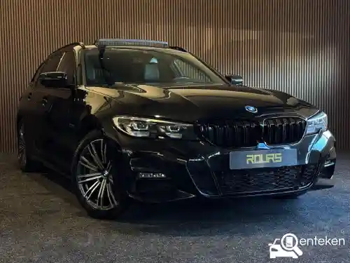 BMW 330e Touring 2022