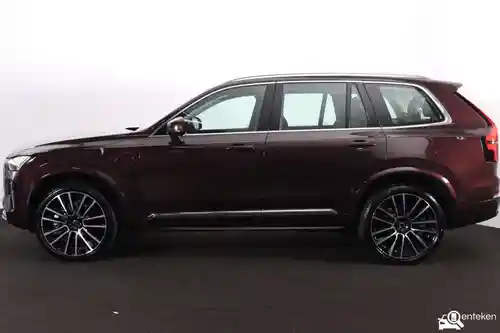 Volvo XC90 B5 2025