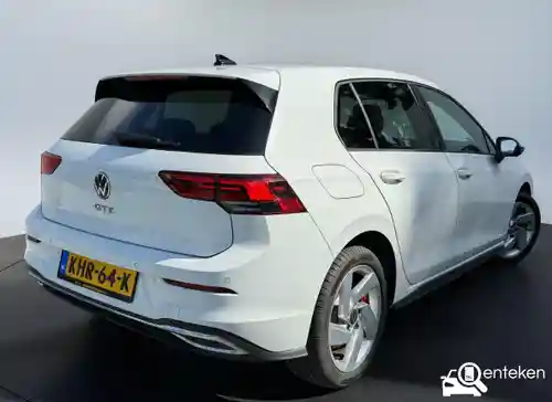 VW Golf GTE 2022