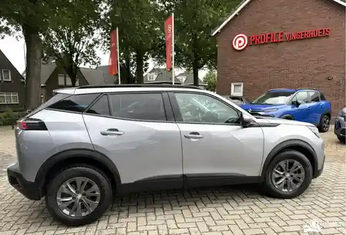 Peugeot 2008 1.2 PureTech 100 2021