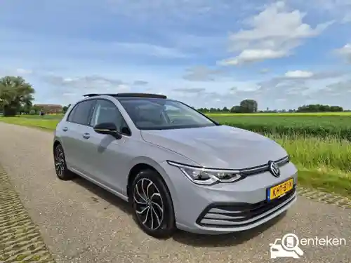 VW Golf 1.5 eTSI 2021