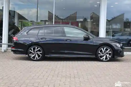 VW Golf Variant 1.5 eTSI 2023