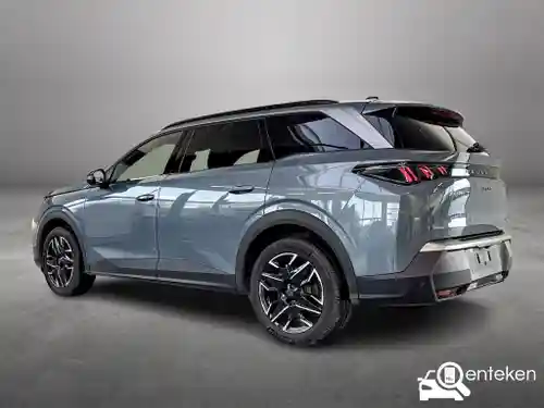 Peugeot 5008 1.2 HYBRID 136 2025