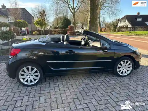 Peugeot 207 CC 120 VTi 2011