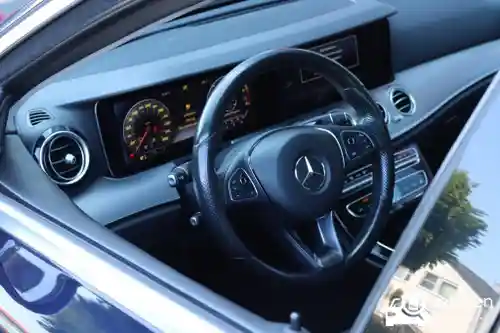 Mercedes-Benz E 220 d 2016